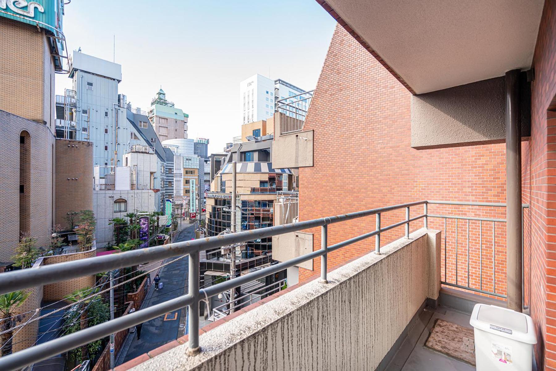 新宿歌舞伎町東新宿站3分钟，徒步伊势丹4分钟免费wi-Fi！ طوكيو المظهر الخارجي الصورة